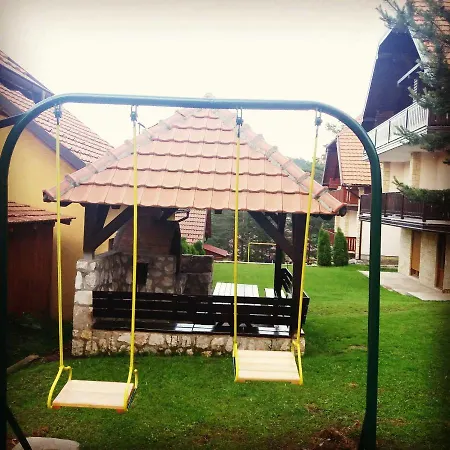 Tara Malesevic - 3 Lux * Sljivovica (Zlatibor)